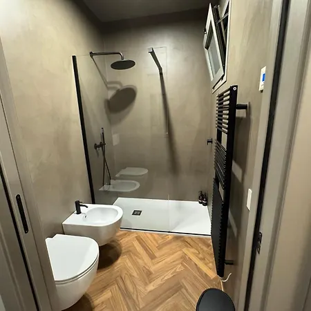 Ambra & Smeraldo - Immobili E Soluzioni Rent Lägenhet *