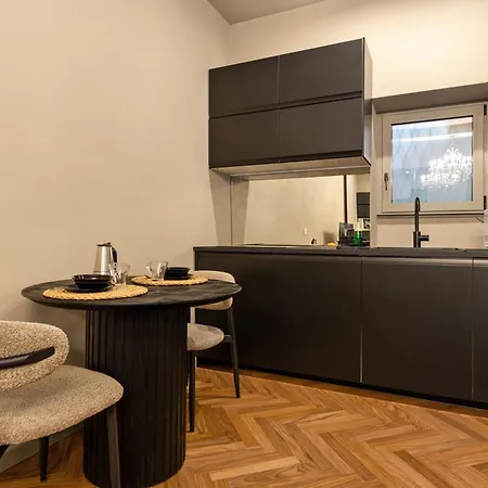 Ambra & Smeraldo - Immobili E Soluzioni Rent * Bergamo