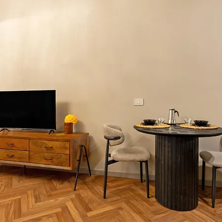 Apartment Ambra & Smeraldo - Immobili E Soluzioni Rent
